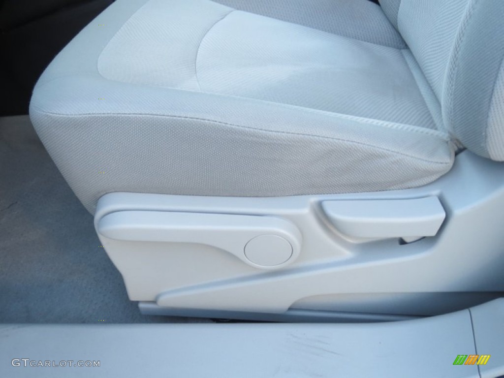 2011 Rogue S - Silver Ice Metallic / Gray photo #34