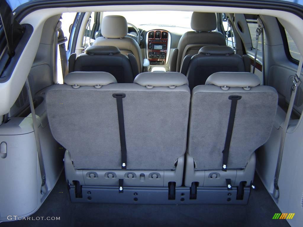 2007 Town & Country Touring - Marine Blue Pearl / Dark Khaki/Light Graystone photo #10