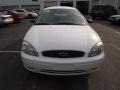 Vibrant White - Taurus SE Sedan Photo No. 3