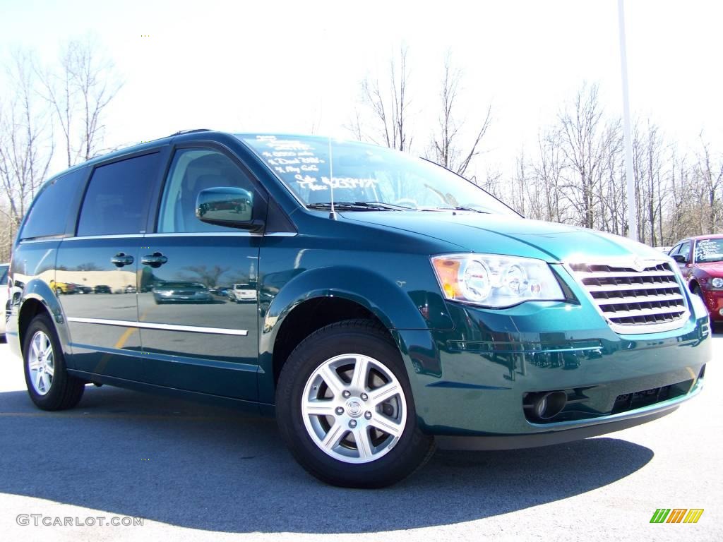 2009 Town & Country Touring - Melbourne Green Pearl / Medium Slate Gray/Light Shale photo #4