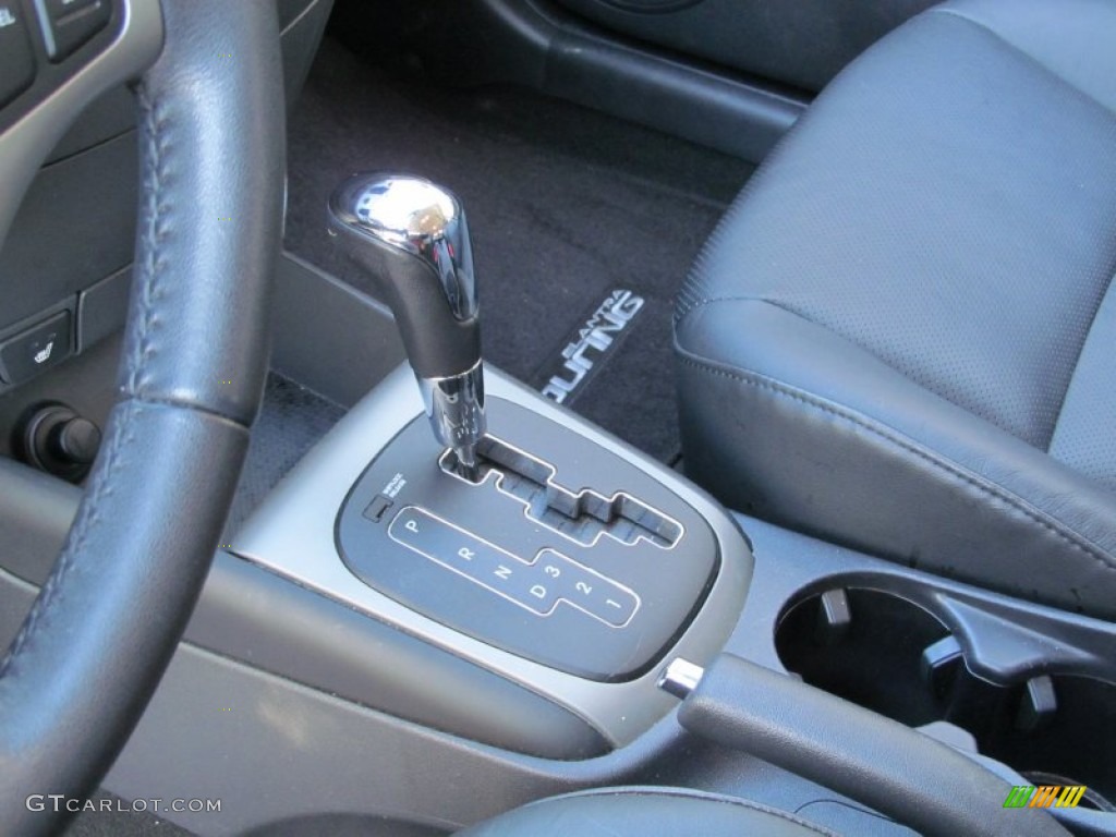 2012 Elantra SE Touring - Polar White / Black photo #13