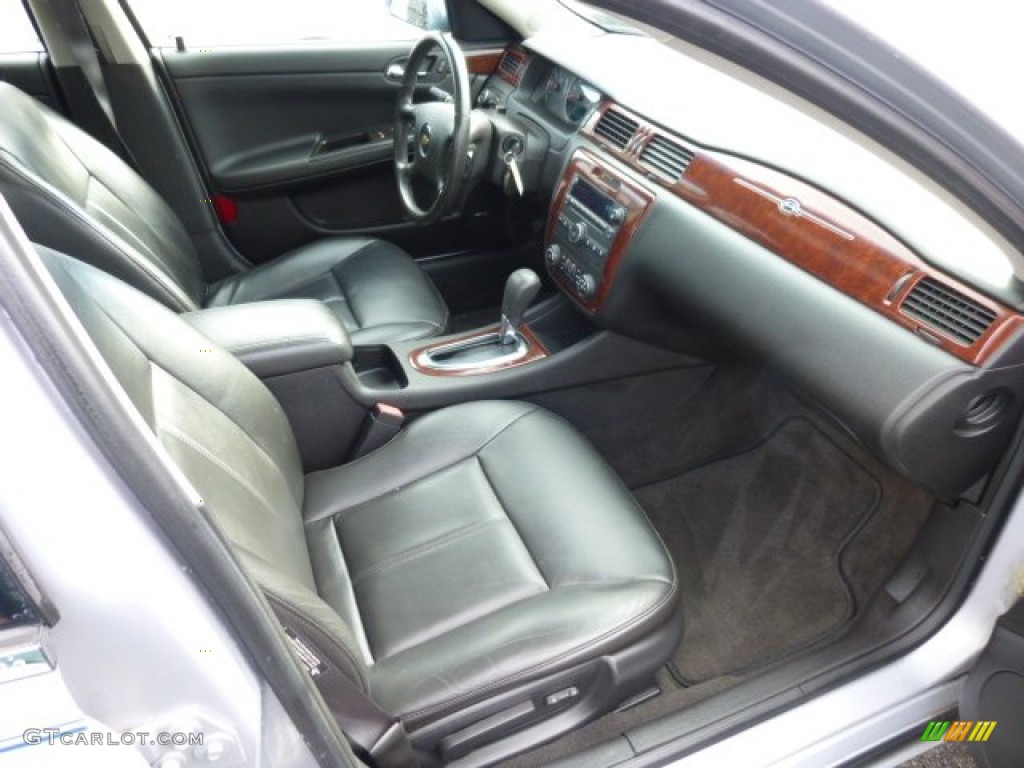 Ebony Black Interior 2006 Chevrolet Impala LTZ Photo #74698627