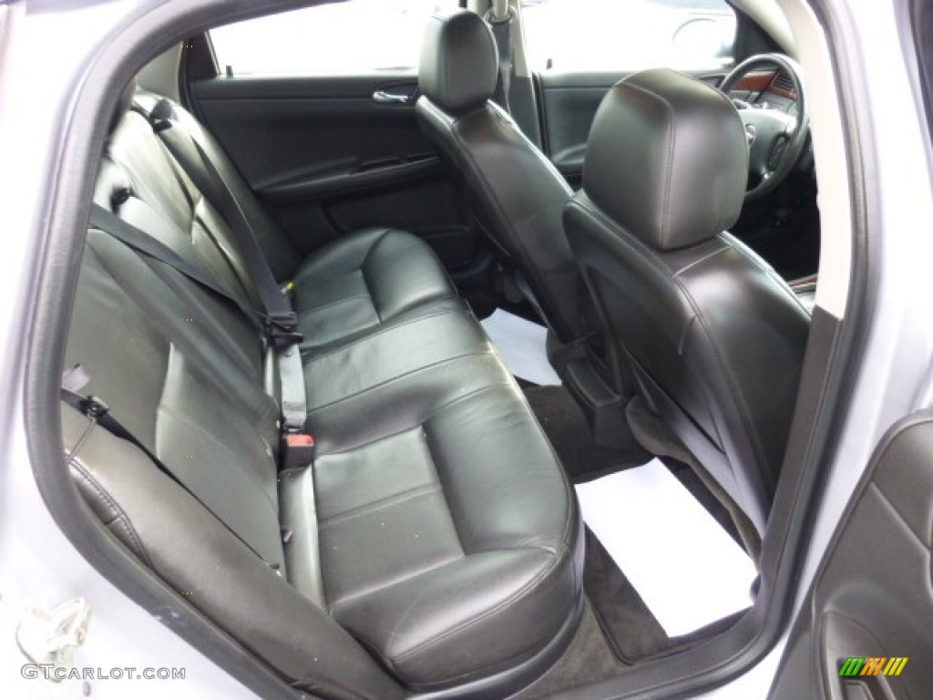 Ebony Black Interior 2006 Chevrolet Impala LTZ Photo #74698684