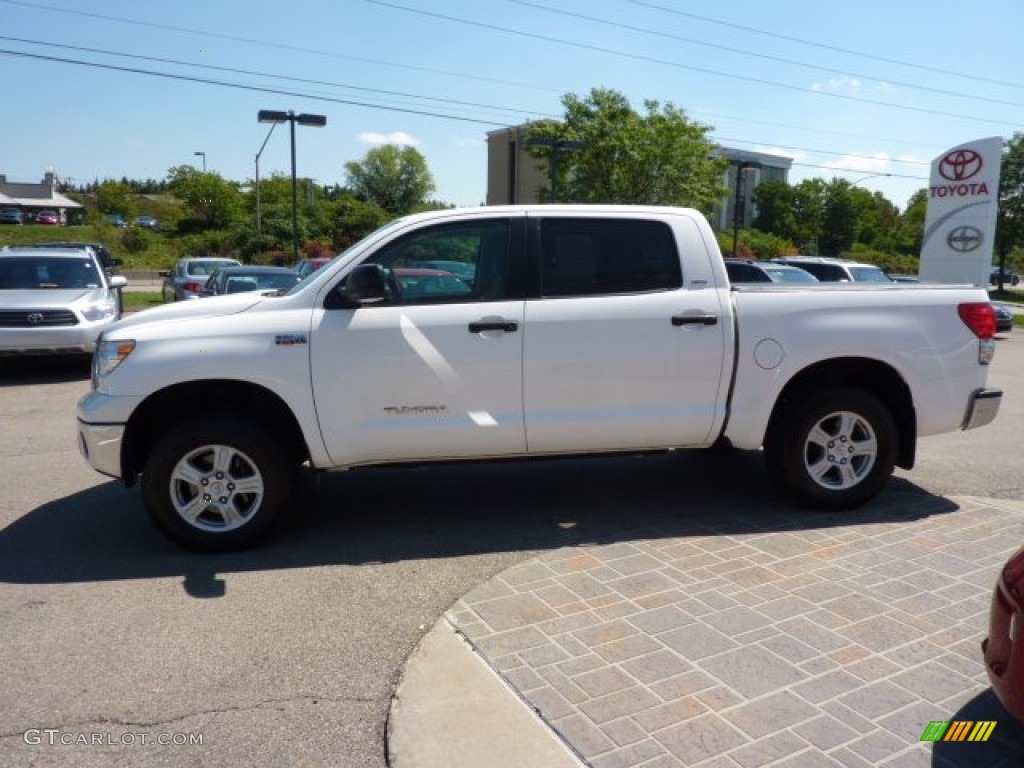 2007 Tundra SR5 CrewMax 4x4 - Super White / Graphite Gray photo #4