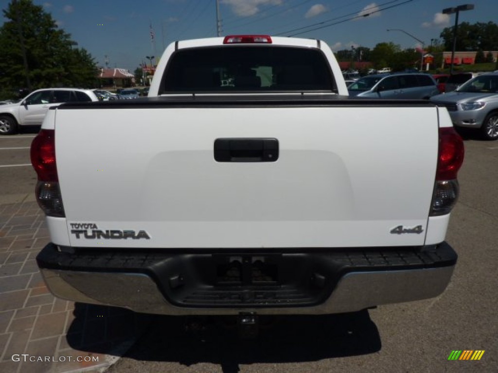 2007 Tundra SR5 CrewMax 4x4 - Super White / Graphite Gray photo #6