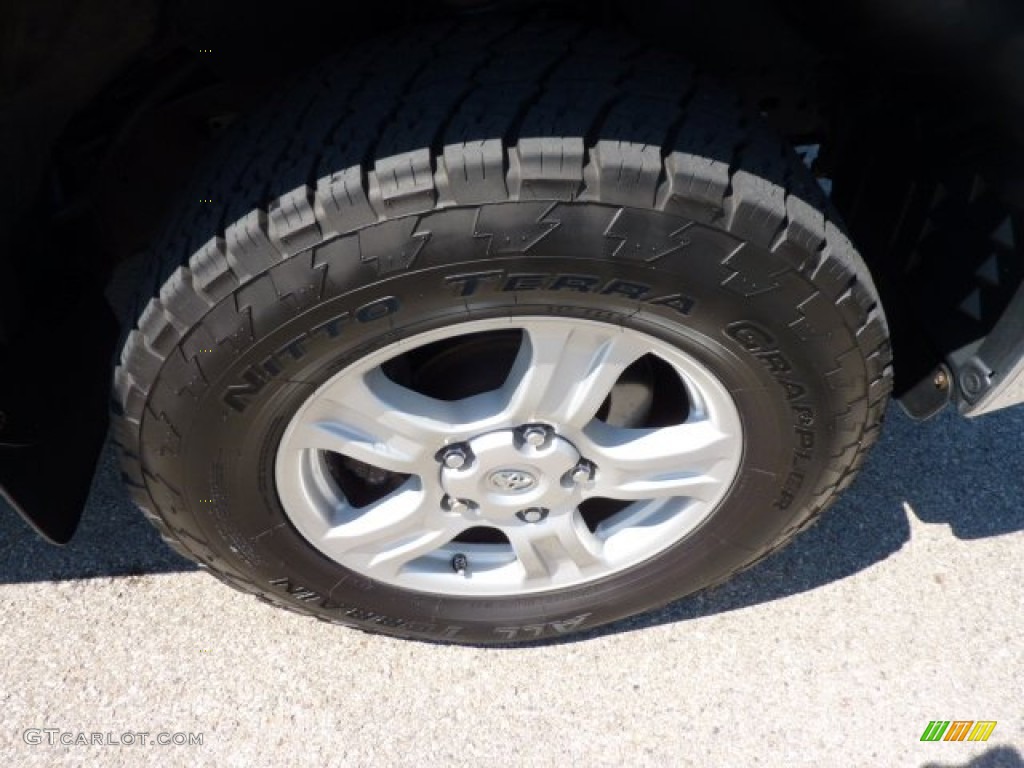 2007 Tundra SR5 CrewMax 4x4 - Super White / Graphite Gray photo #9