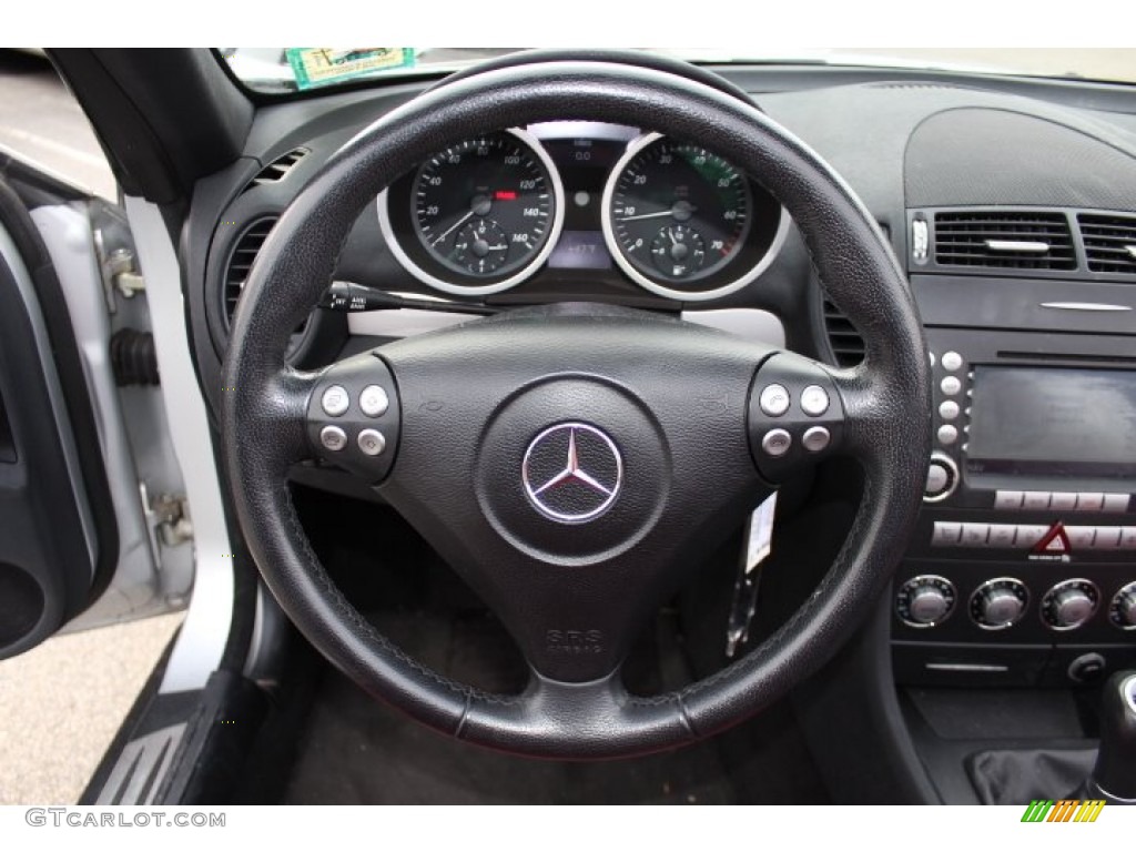 2006 Mercedes-Benz SLK 280 Roadster Red Steering Wheel Photo #74700038