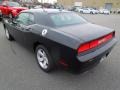 Pitch Black - Challenger SXT Photo No. 5