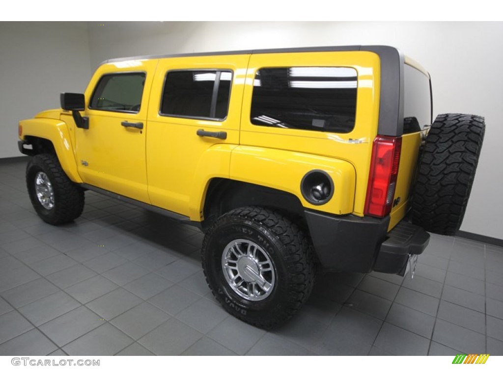 Yellow 2007 Hummer H3 Standard H3 Model Exterior Photo #74701145