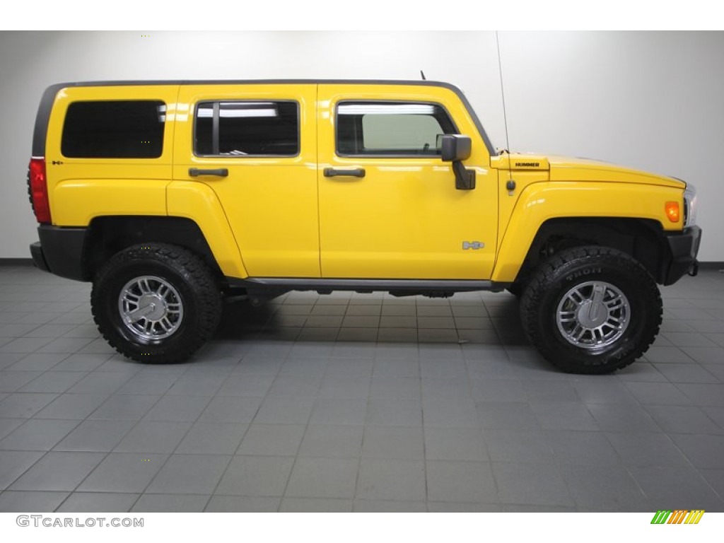 Yellow 2007 Hummer H3 Standard H3 Model Exterior Photo #74701186