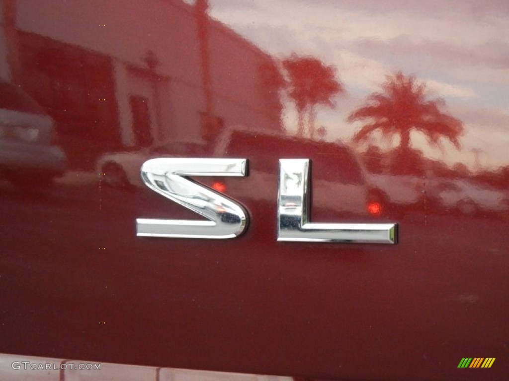 2010 Nissan Murano SL Marks and Logos Photos