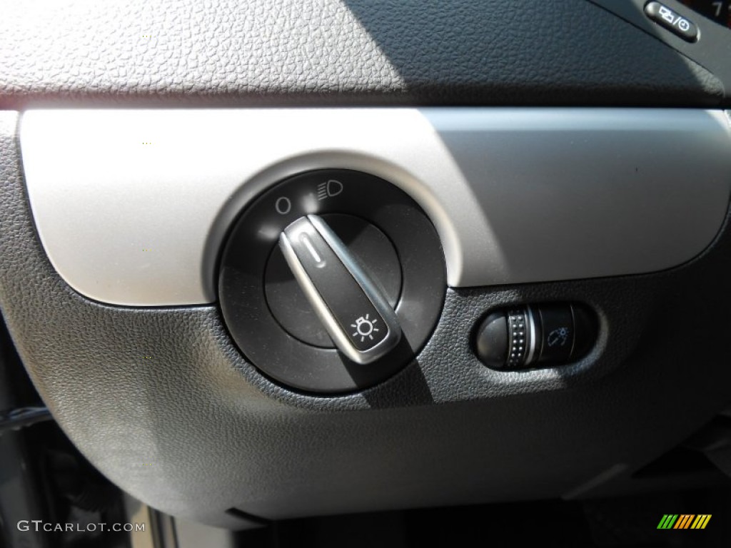 2013 Jetta TDI Sedan - Reflex Silver Metallic / Titan Black photo #20