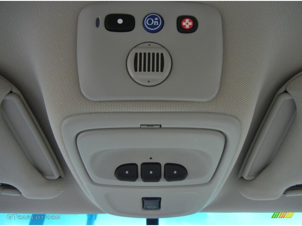 2006 Buick Rendezvous CXL Controls Photo #74707609