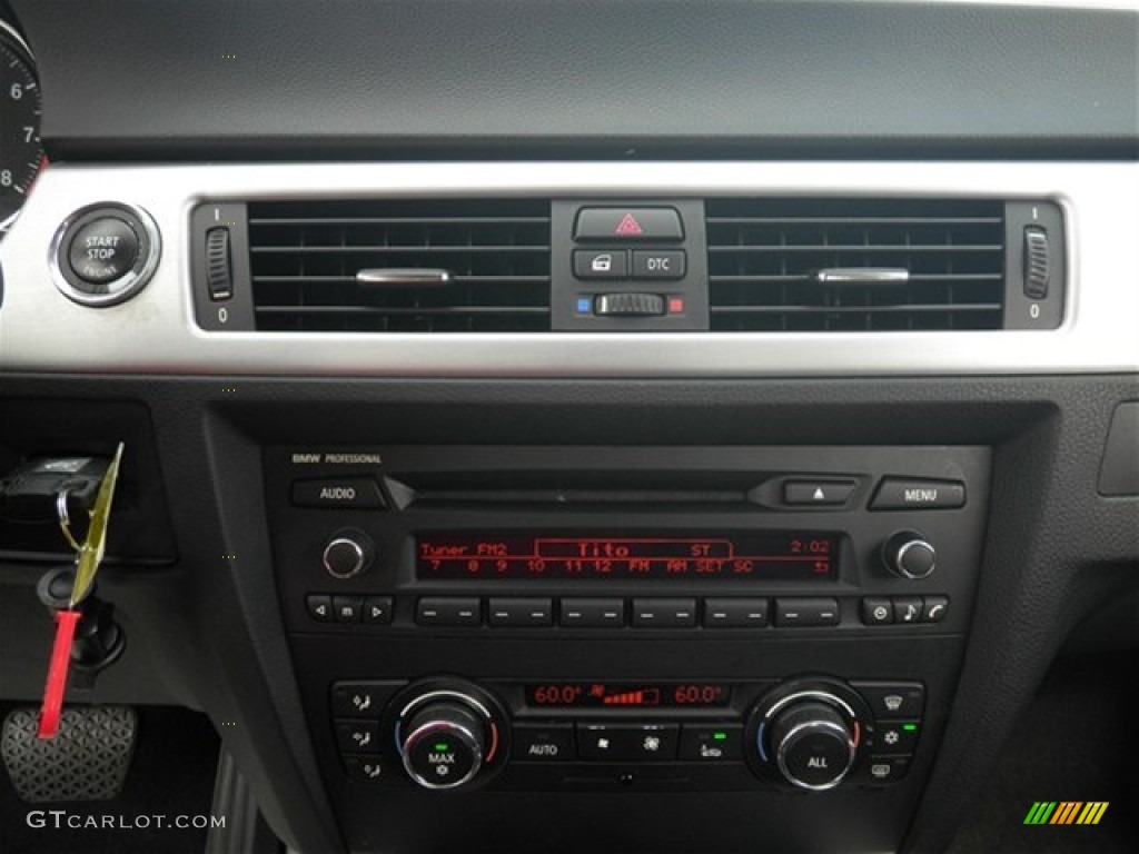 2010 3 Series 328i Coupe - Titanium Silver Metallic / Black photo #36