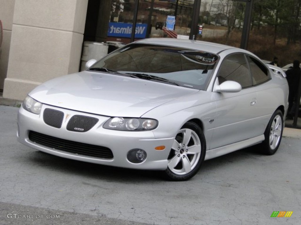 2004 GTO Coupe - Quicksilver Metallic / Black photo #1