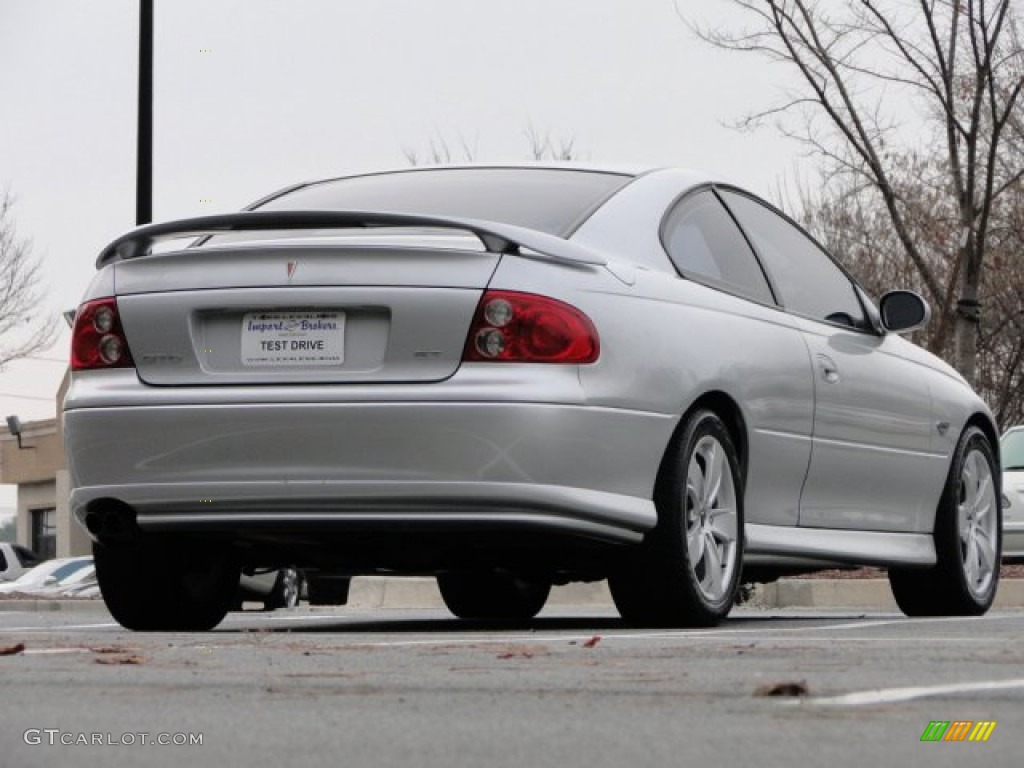 2004 GTO Coupe - Quicksilver Metallic / Black photo #9