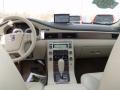 Black - XC70 3.2 AWD Photo No. 12