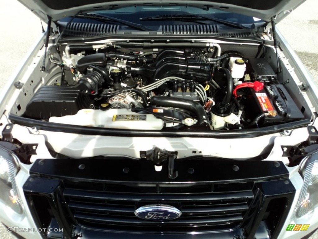 2010 Ford Explorer XLT Sport Engine Photos