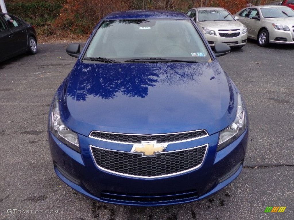 2013 Cruze LS - Blue Topaz Metallic / Jet Black/Medium Titanium photo #9
