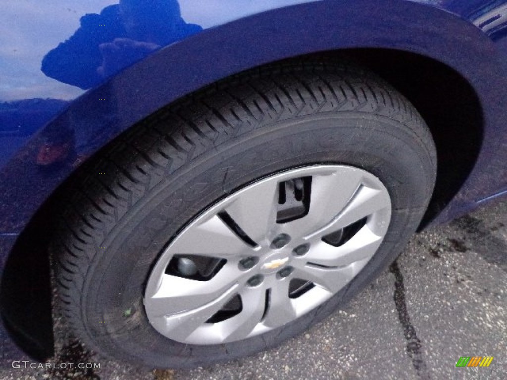 2013 Cruze LS - Blue Topaz Metallic / Jet Black/Medium Titanium photo #11