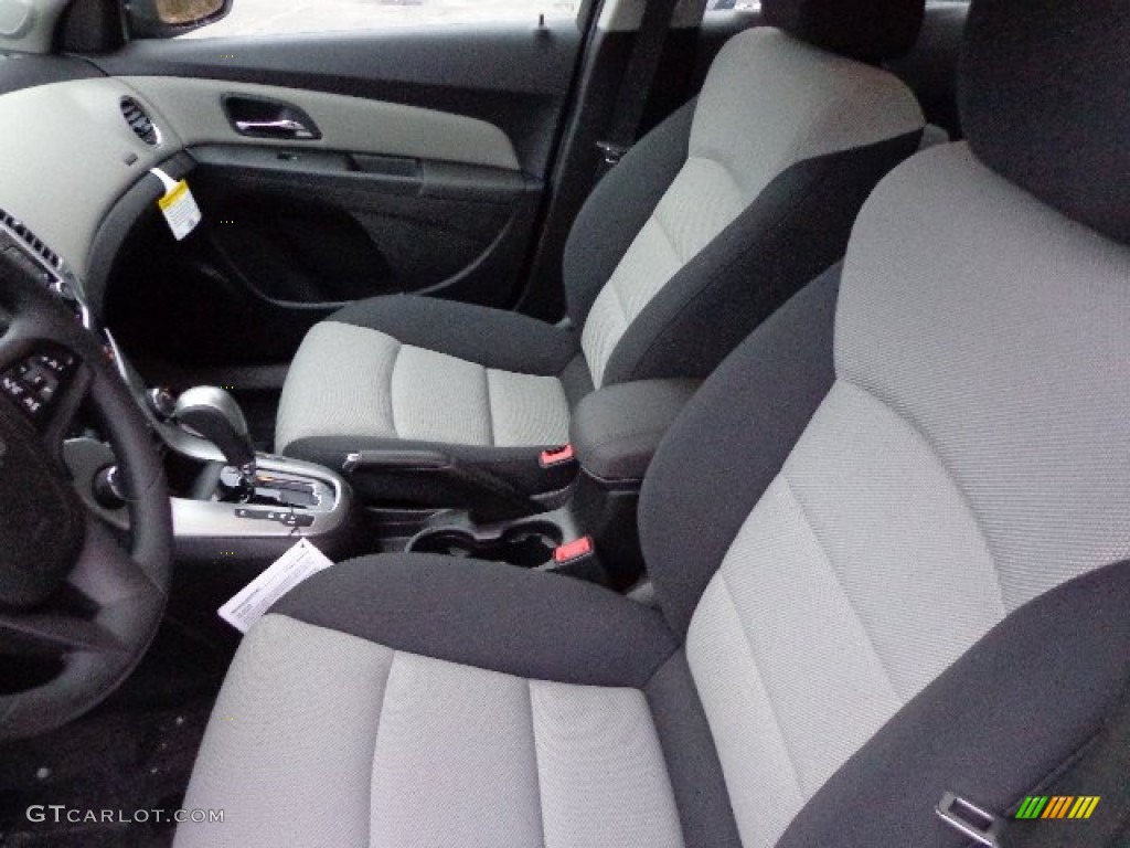 2013 Cruze LS - Blue Topaz Metallic / Jet Black/Medium Titanium photo #12