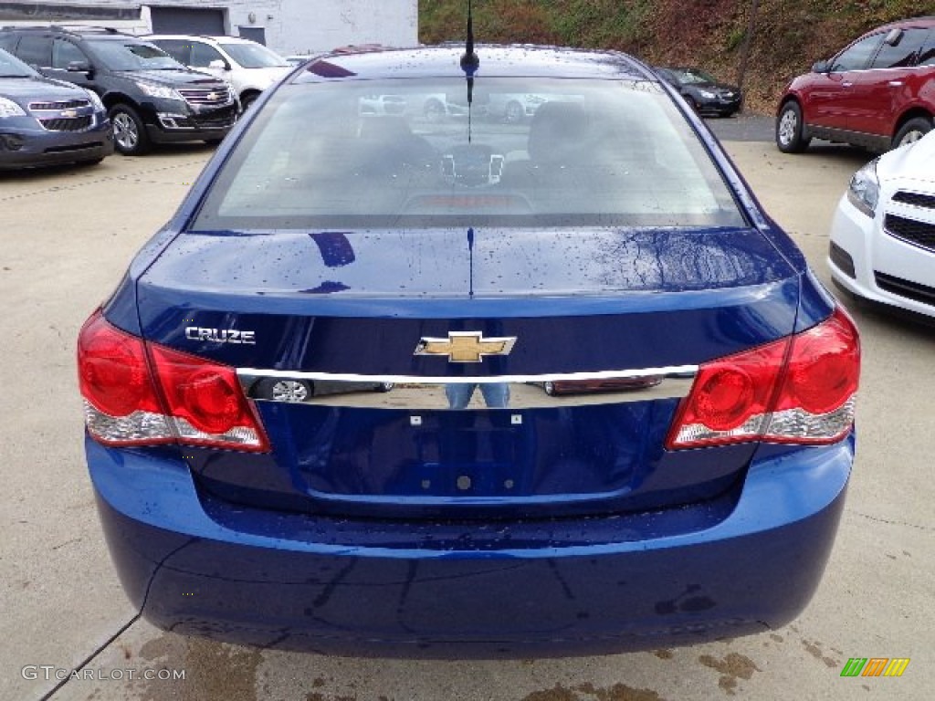 2013 Cruze LS - Blue Topaz Metallic / Jet Black/Medium Titanium photo #3