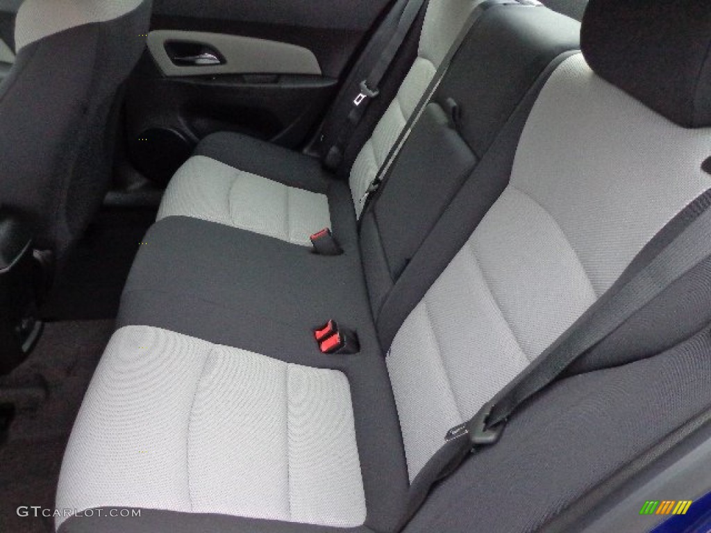 2013 Cruze LS - Blue Topaz Metallic / Jet Black/Medium Titanium photo #12