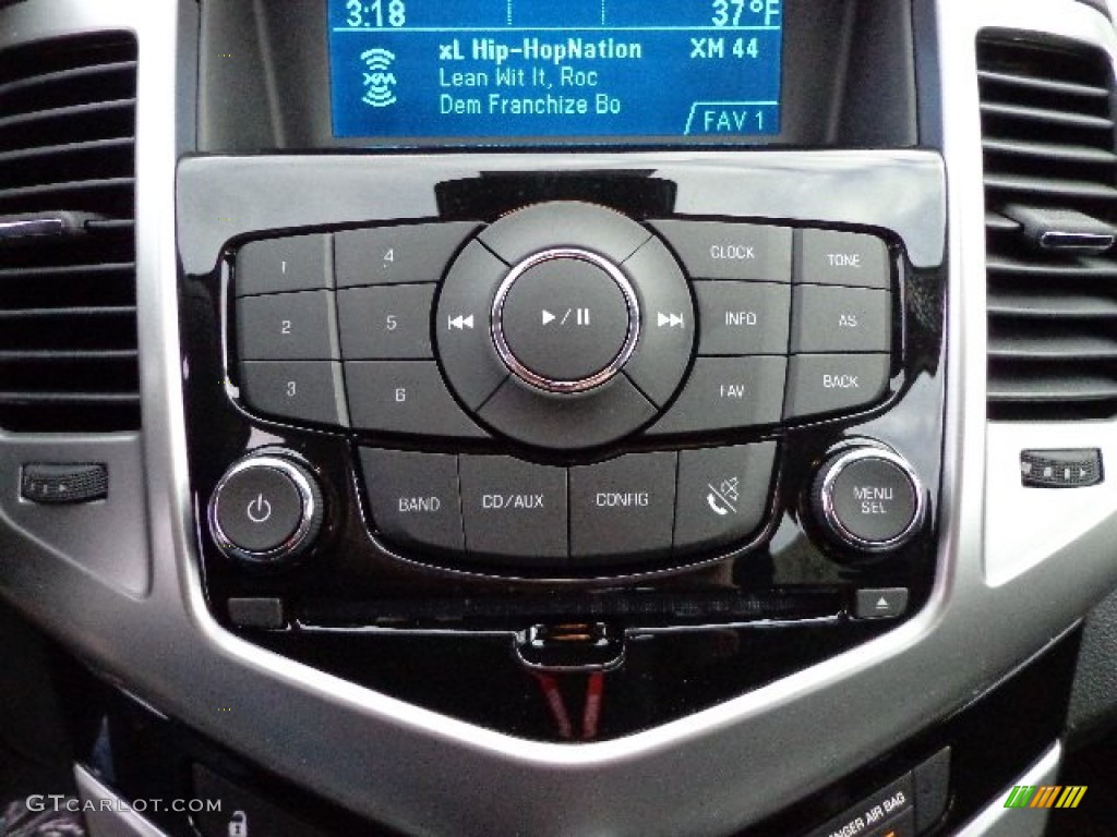 2013 Cruze LS - Blue Topaz Metallic / Jet Black/Medium Titanium photo #18