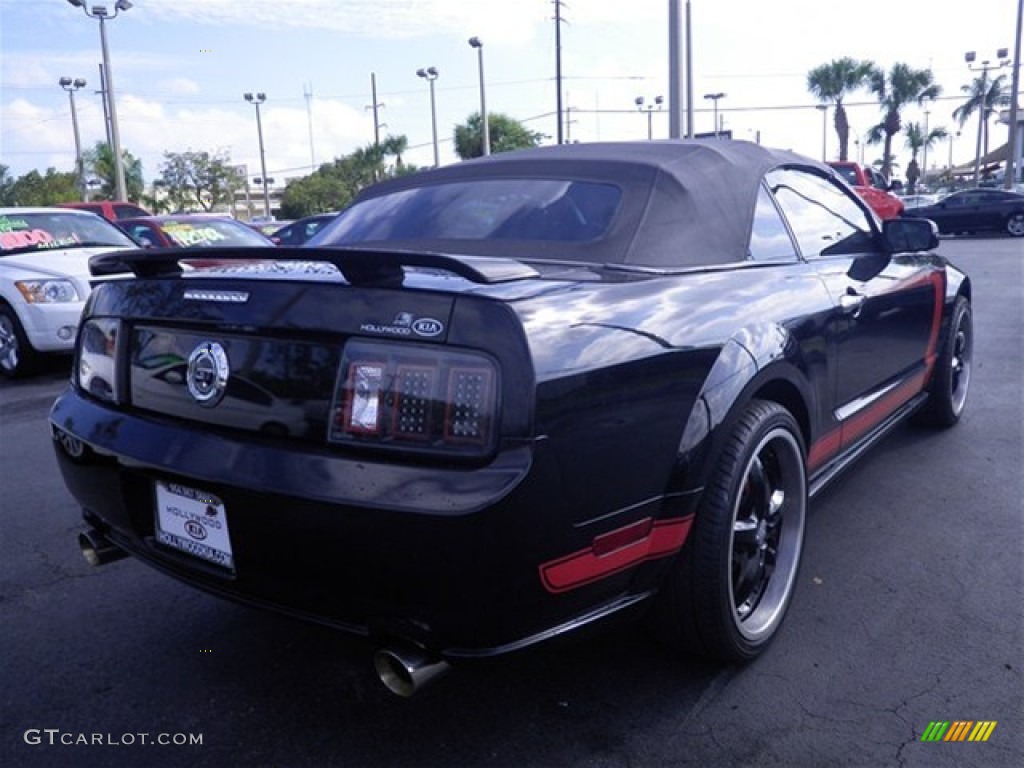 2005 Mustang V6 Premium Convertible - Black / Dark Charcoal photo #15