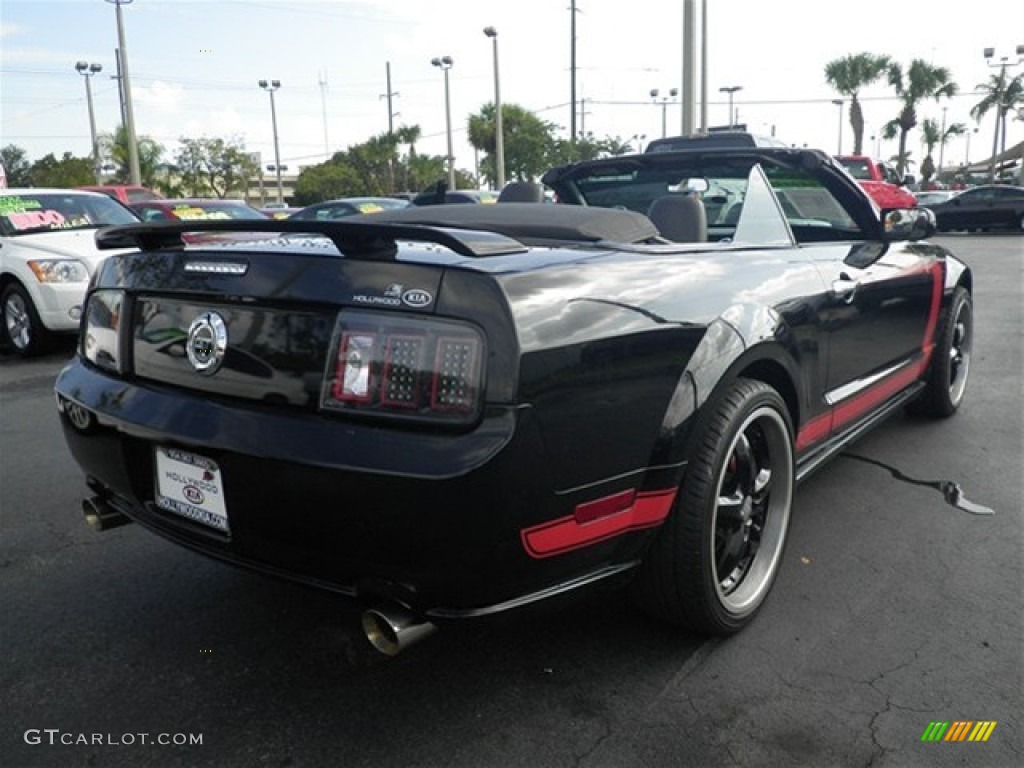 2005 Mustang V6 Premium Convertible - Black / Dark Charcoal photo #23