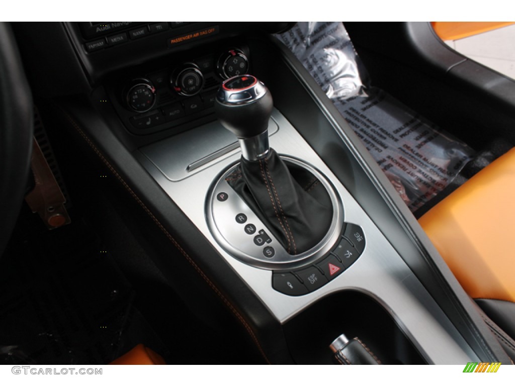 2010 Audi TT S 2.0 TFSI quattro Coupe Transmission Photos