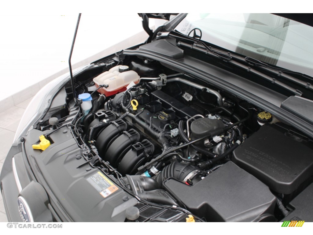 2012 Ford Focus Titanium 5-Door Engine Photos