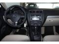 Black Uni - Jetta SE Sedan Photo No. 14