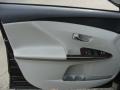 Black - Venza I4 Photo No. 6