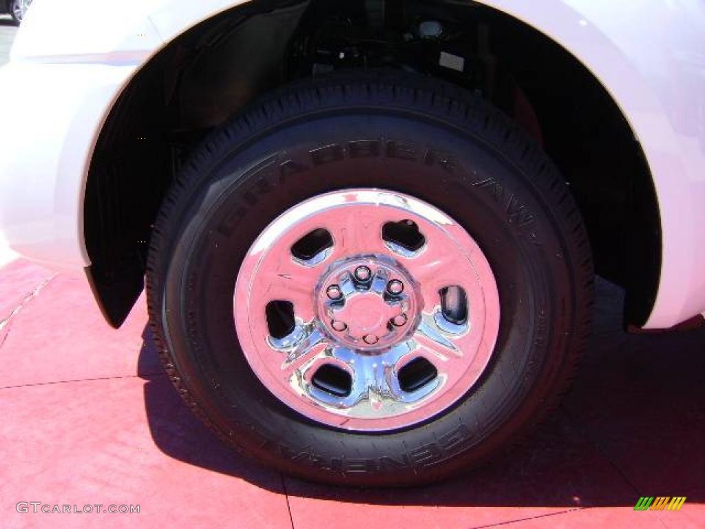 2009 Equator Extended Cab - Glacier White / Graphite photo #12