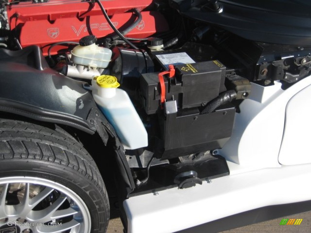 1998 Dodge Viper GTS-R Engine Photos
