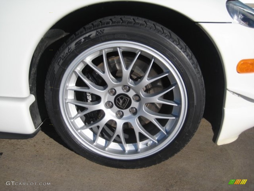 1998 Dodge Viper GTS-R Wheel Photos
