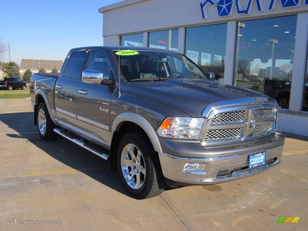 2009 Ram 1500 Laramie Crew Cab 4x4 - Mineral Gray Metallic / Dark Slate Gray photo #32