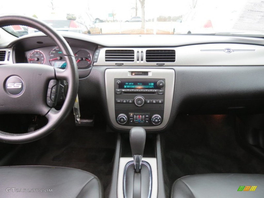 2007 Chevrolet Impala SS Ebony Black Dashboard Photo #74728150