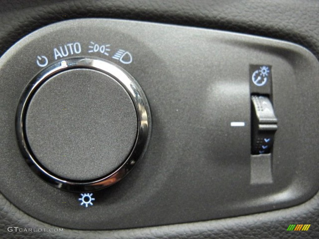 2012 Cadillac SRX Luxury AWD Controls Photo #74728590