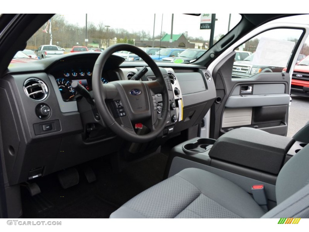 Steel Gray Interior 2013 Ford F150 XLT SuperCab Photo #74729560