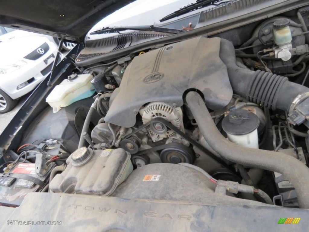 2001 Lincoln Town Car Executive 4.6 Liter SOHC 16-Valve V8 Engine Photo #74730394