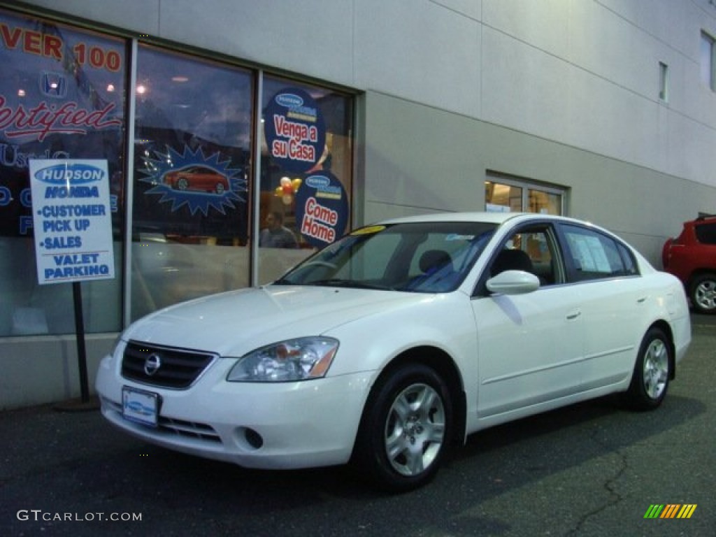 Sheer Silver Metallic Nissan Altima