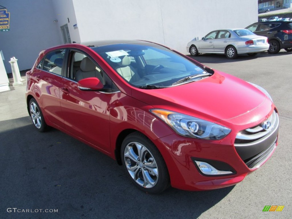 2013 Elantra GT - Volcanic Red / Black photo #3