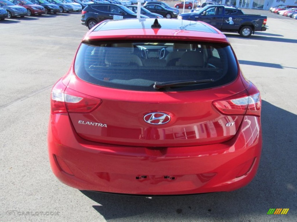 2013 Elantra GT - Volcanic Red / Black photo #4