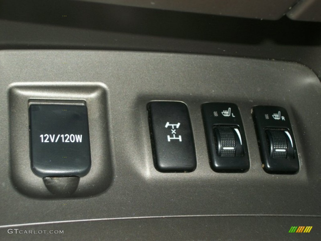 2006 Lexus GX 470 Controls Photo #74733496