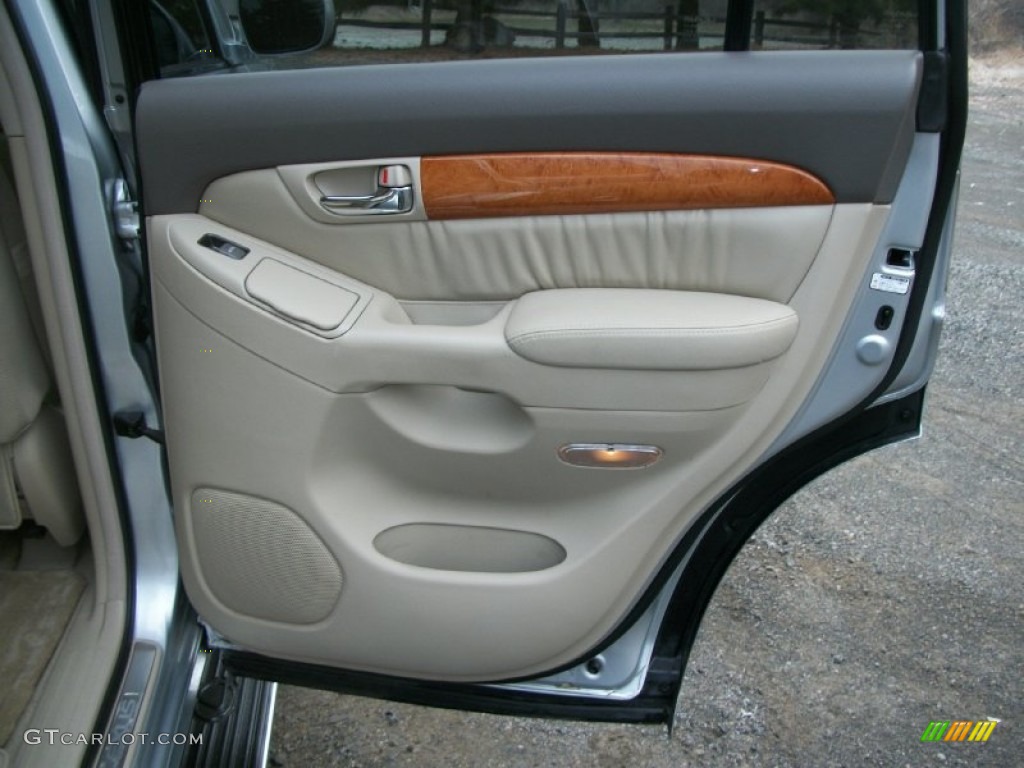 2006 Lexus GX 470 Door Panel Photos