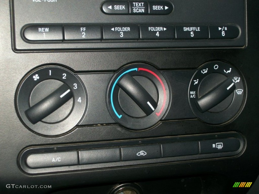 2007 Ford F150 XLT SuperCrew 4x4 Controls Photo #74735602