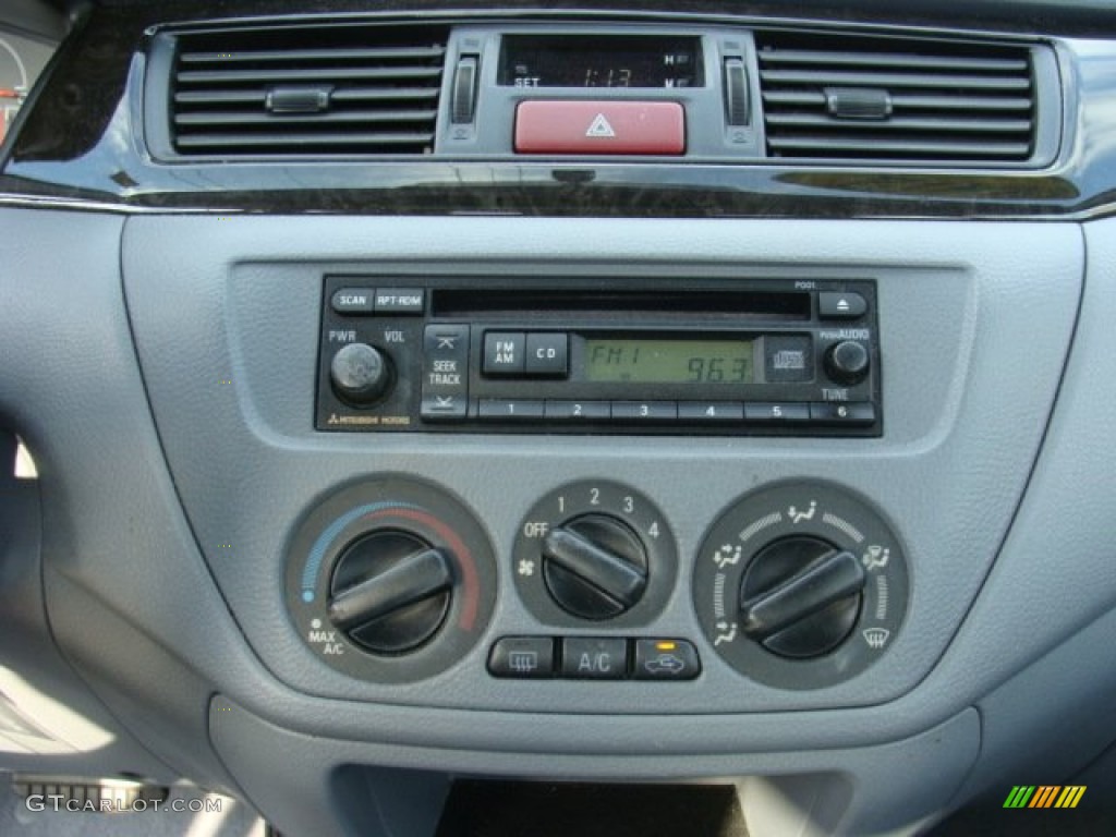 2002 Mitsubishi Lancer LS Controls Photo #74736349