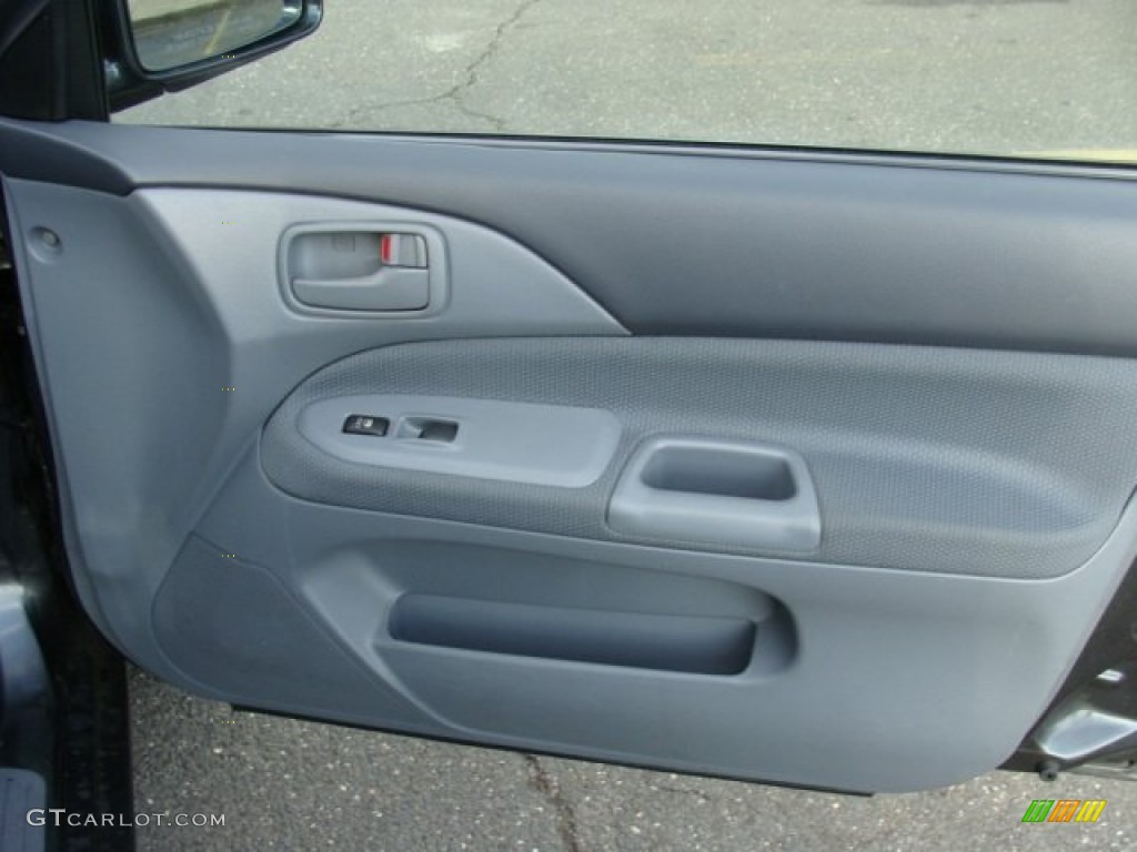 2002 Lancer LS - Thunder Gray Metallic / Gray photo #21
